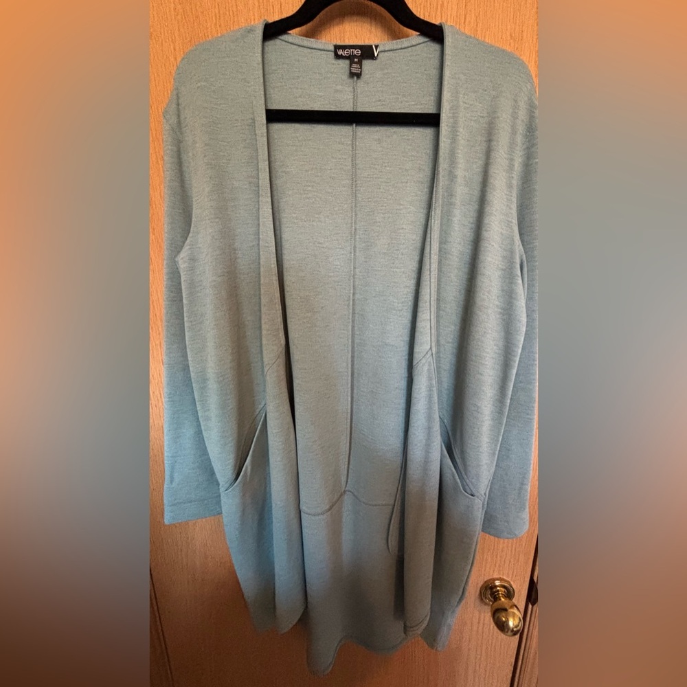 Valette teal polyester blend long cardigan in very good condition. Medium